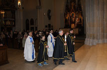 Rycerze Zakonu św. Jana Pawła II podczas uroczystej Mszy Świętej w XXIII Światowy Dzień Chorego.