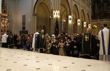Rycerze Zakonu św. Jana Pawła II podczas uroczystej Mszy Świętej w XXIII Światowy Dzień Chorego.
